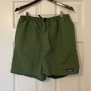 Patagonia Baggies Men's Medium Green 7 inch